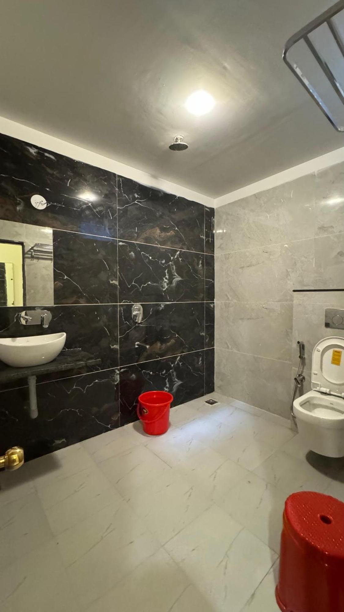 Hotel Prakasham 乌贾因 外观 照片
