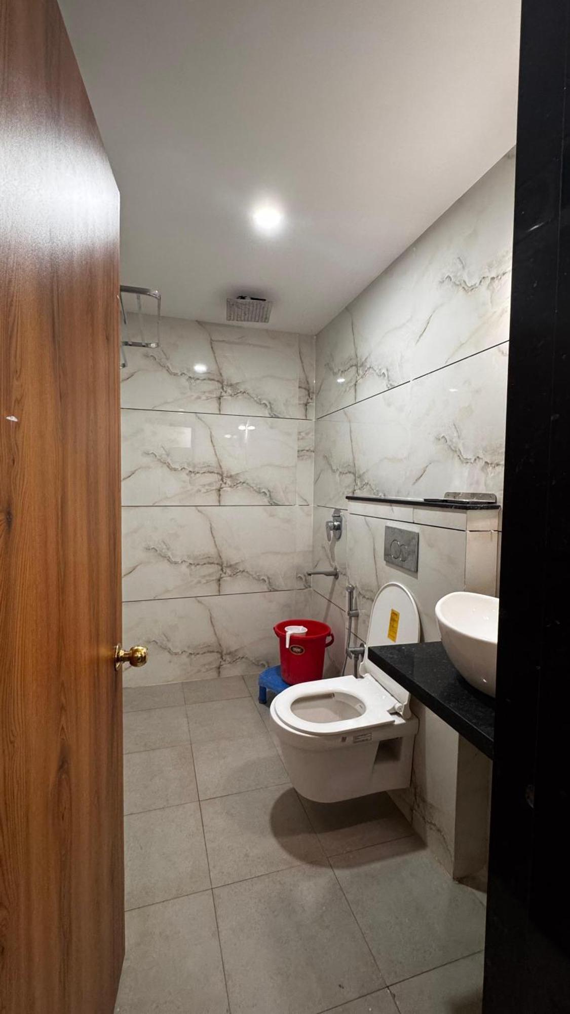 Hotel Prakasham 乌贾因 外观 照片